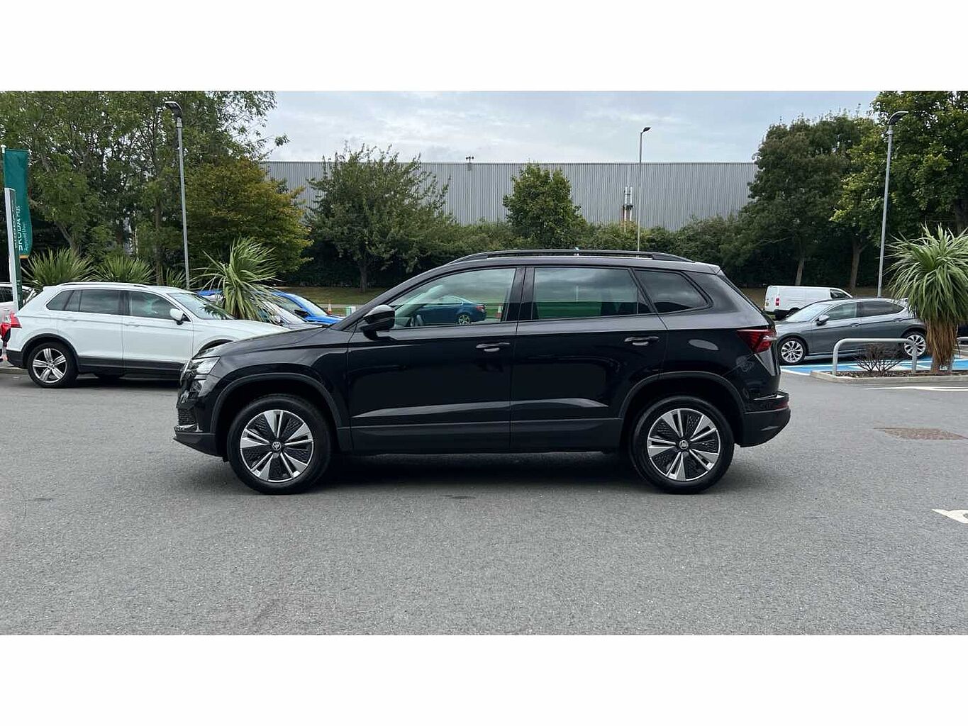 SKODA KAROQ SE Drive 1.0 TSI 110 PS 6G Man