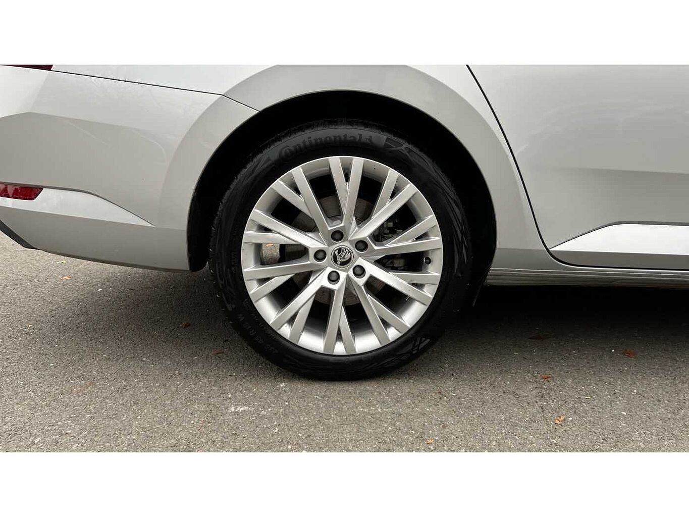 SKODA Superb 1.5 TSI (150ps) SE L ACT DSG 5-Dr Estate