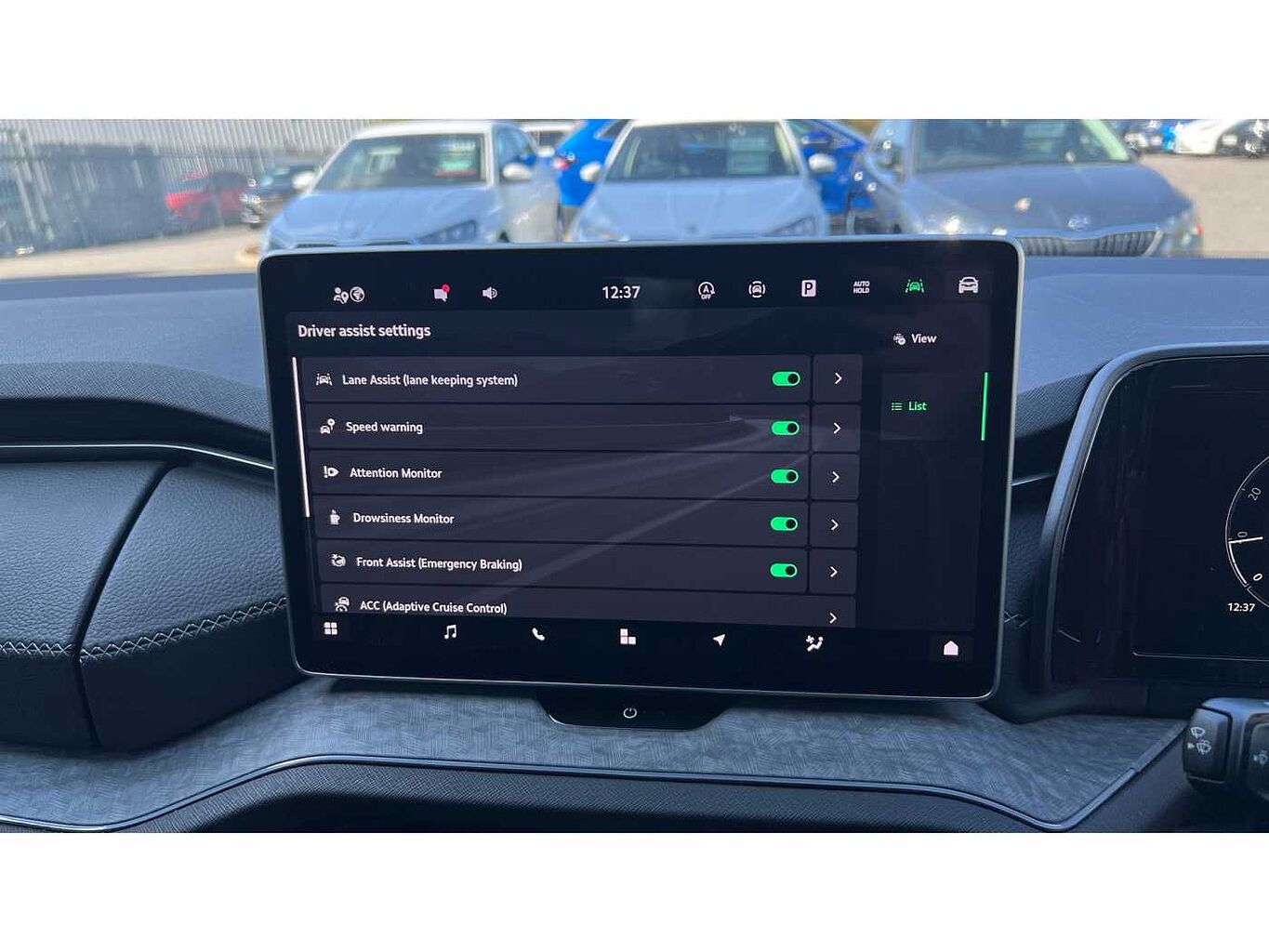 SKODA KODIAQ SE L (7 seats) 1.5 TSI e-TEC 150 PS DSG