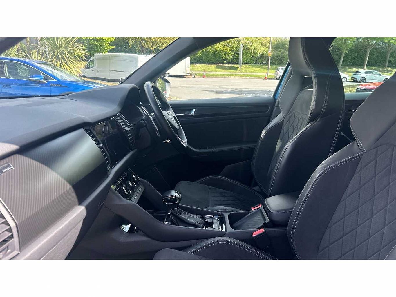 SKODA Kodiaq 2.0TDI 200ps 4X4 Sportline 7 seats SCR DSG