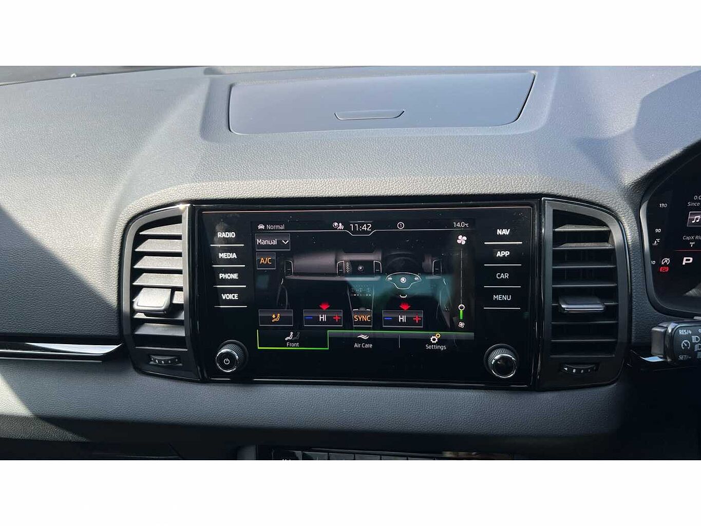 SKODA Karoq SUV 1.5 TSI (150ps) SportLine ACT