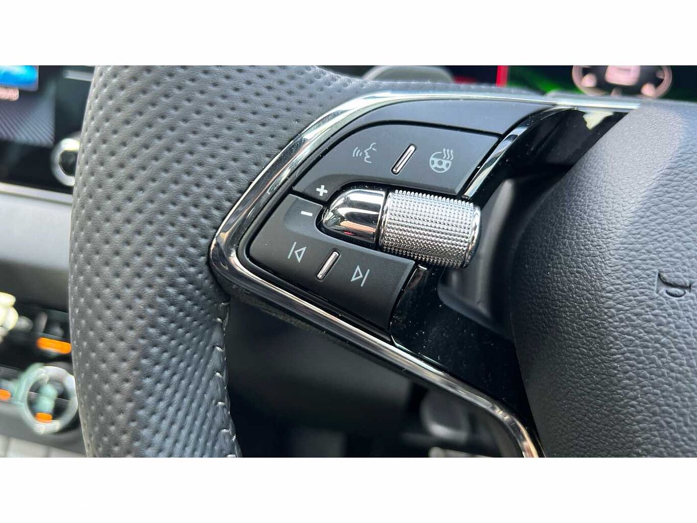 SKODA Karoq SUV 1.5 TSI (150ps) SportLine ACT
